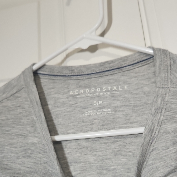Aeropostale Gray Short Sleeve Tee - Picture 2 of 3